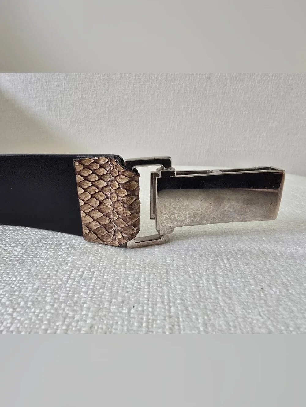 Women's Gucci Python Leather Belt in Tan and Brown with Silver Buckle Sz 28.5